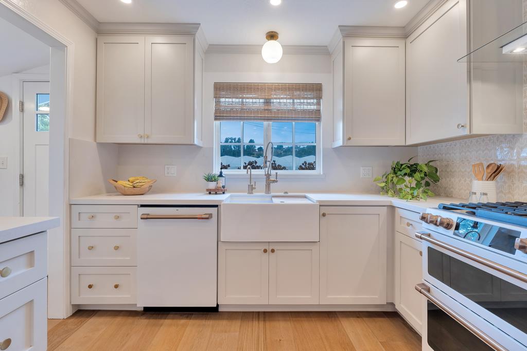 Detail Gallery Image 8 of 47 For 490 Corralitos Rd, Watsonville,  CA 95076 - 3 Beds | 2/1 Baths