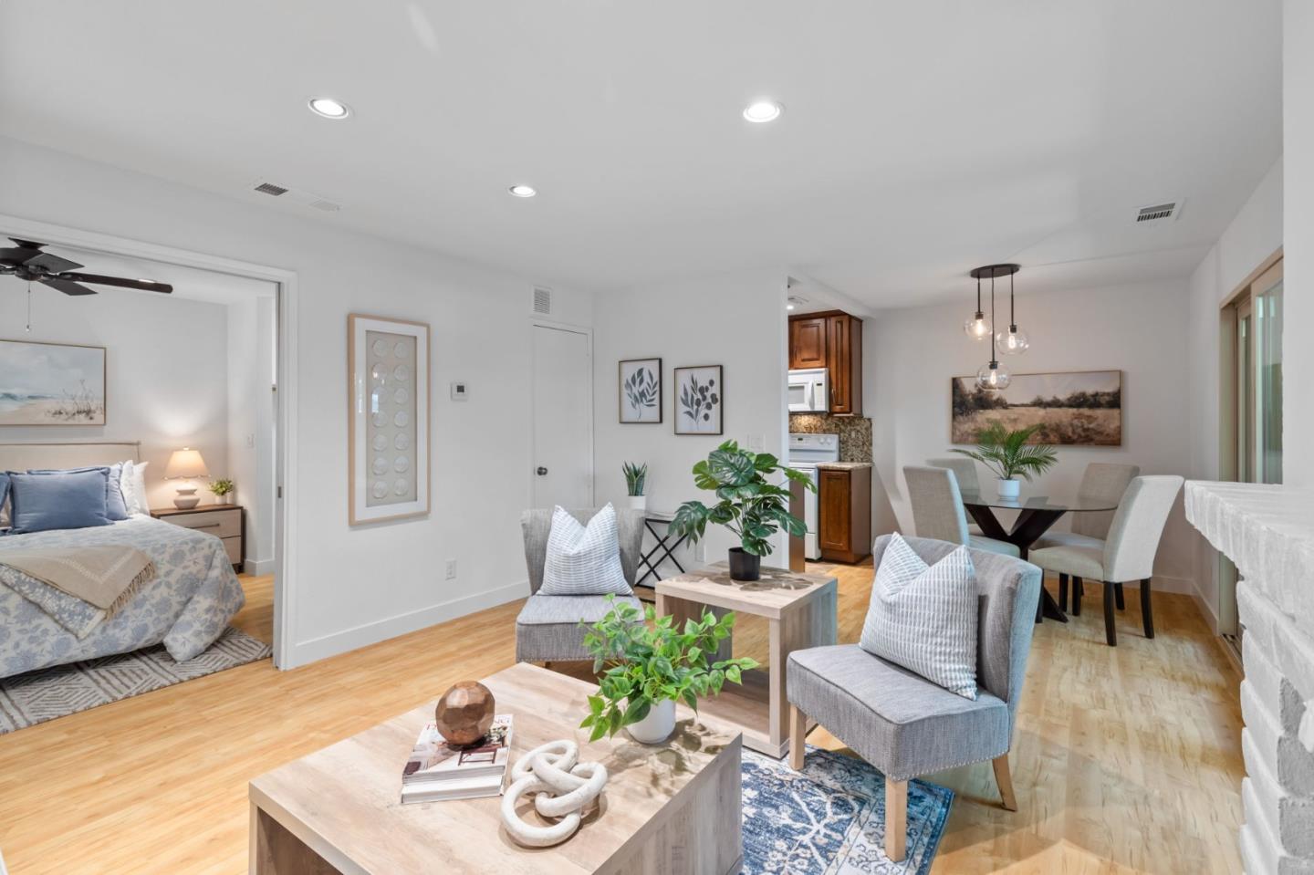 Detail Gallery Image 10 of 29 For 5701 Makati Cir #C,  San Jose,  CA 95123 - 1 Beds | 1 Baths