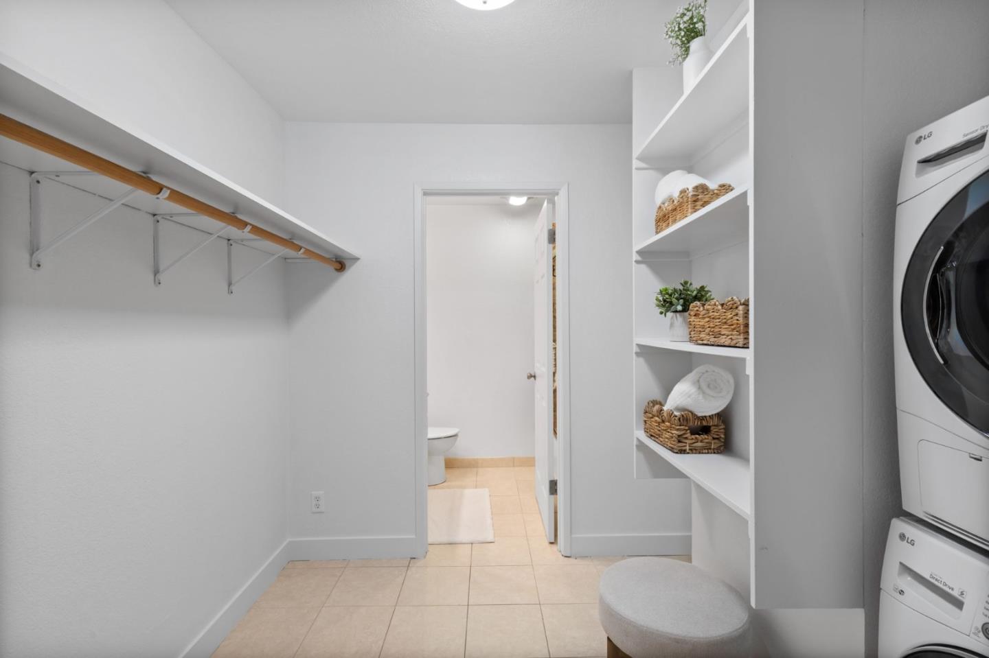 Detail Gallery Image 20 of 29 For 5701 Makati Cir #C,  San Jose,  CA 95123 - 1 Beds | 1 Baths