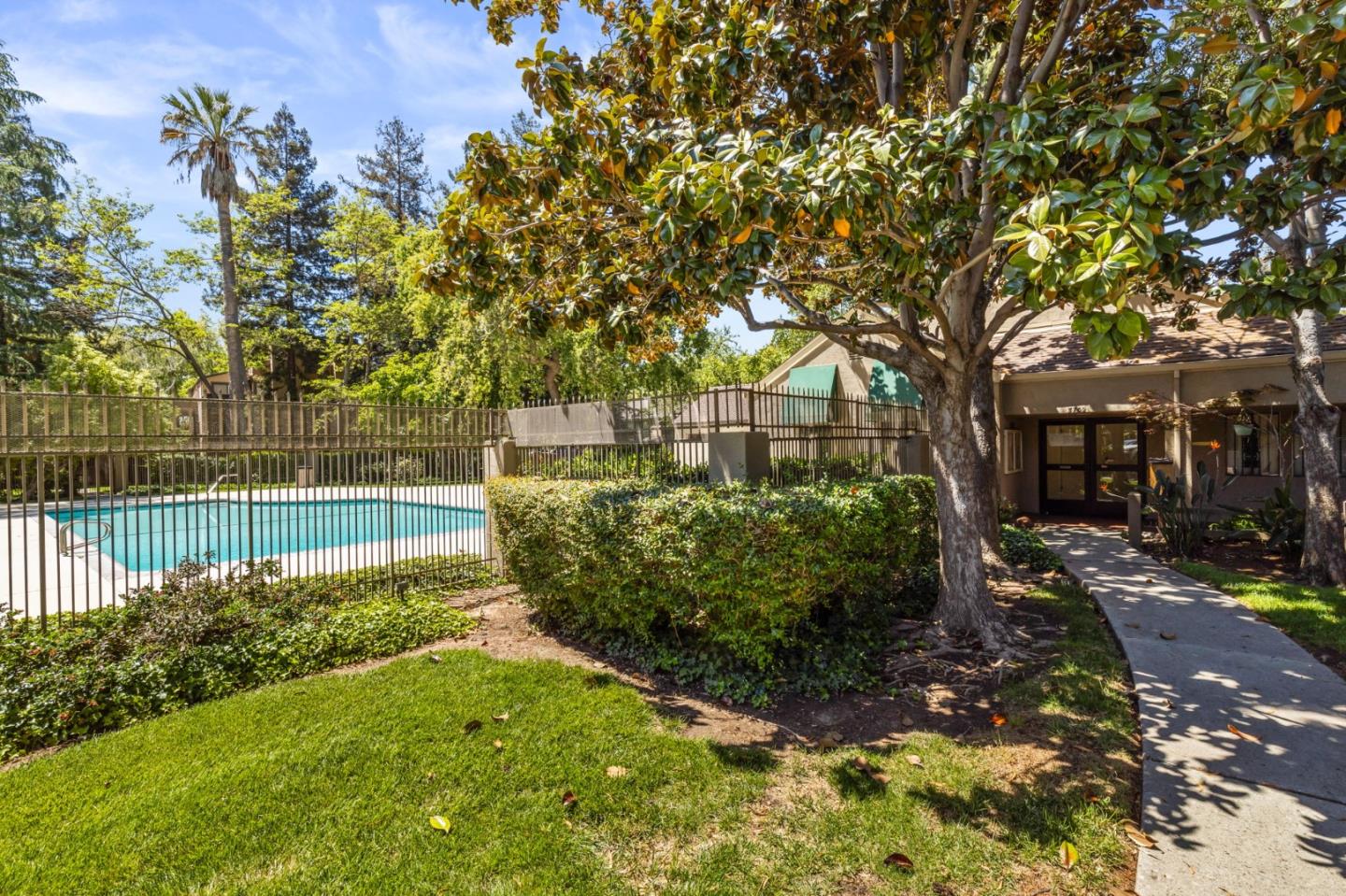 Detail Gallery Image 26 of 29 For 5701 Makati Cir #C,  San Jose,  CA 95123 - 1 Beds | 1 Baths