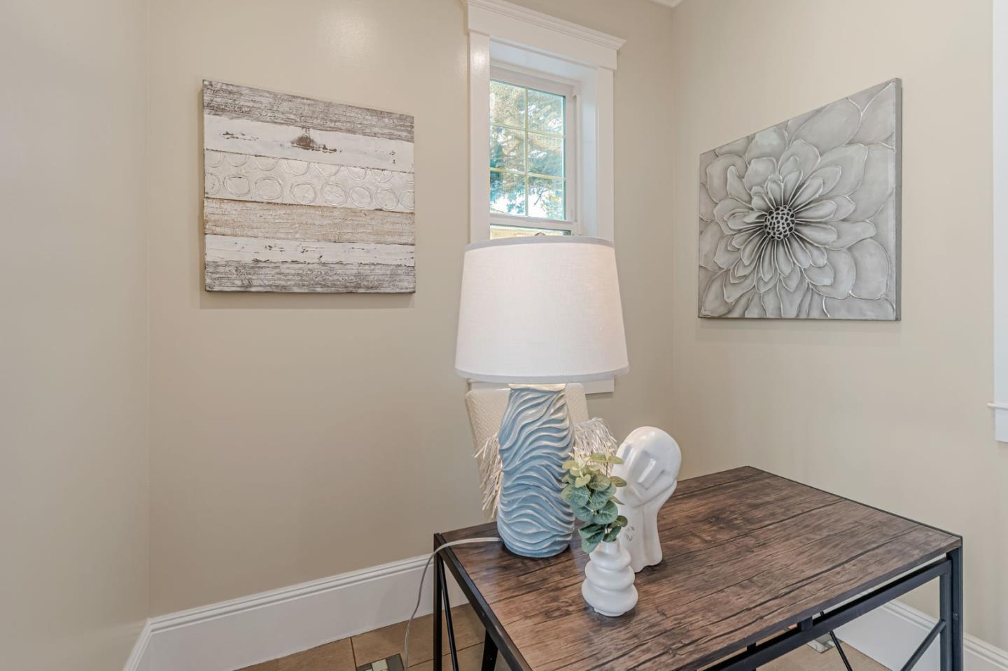 Detail Gallery Image 19 of 40 For 1633 15th St, Oakland,  CA 94607 - 3 Beds | 2/1 Baths