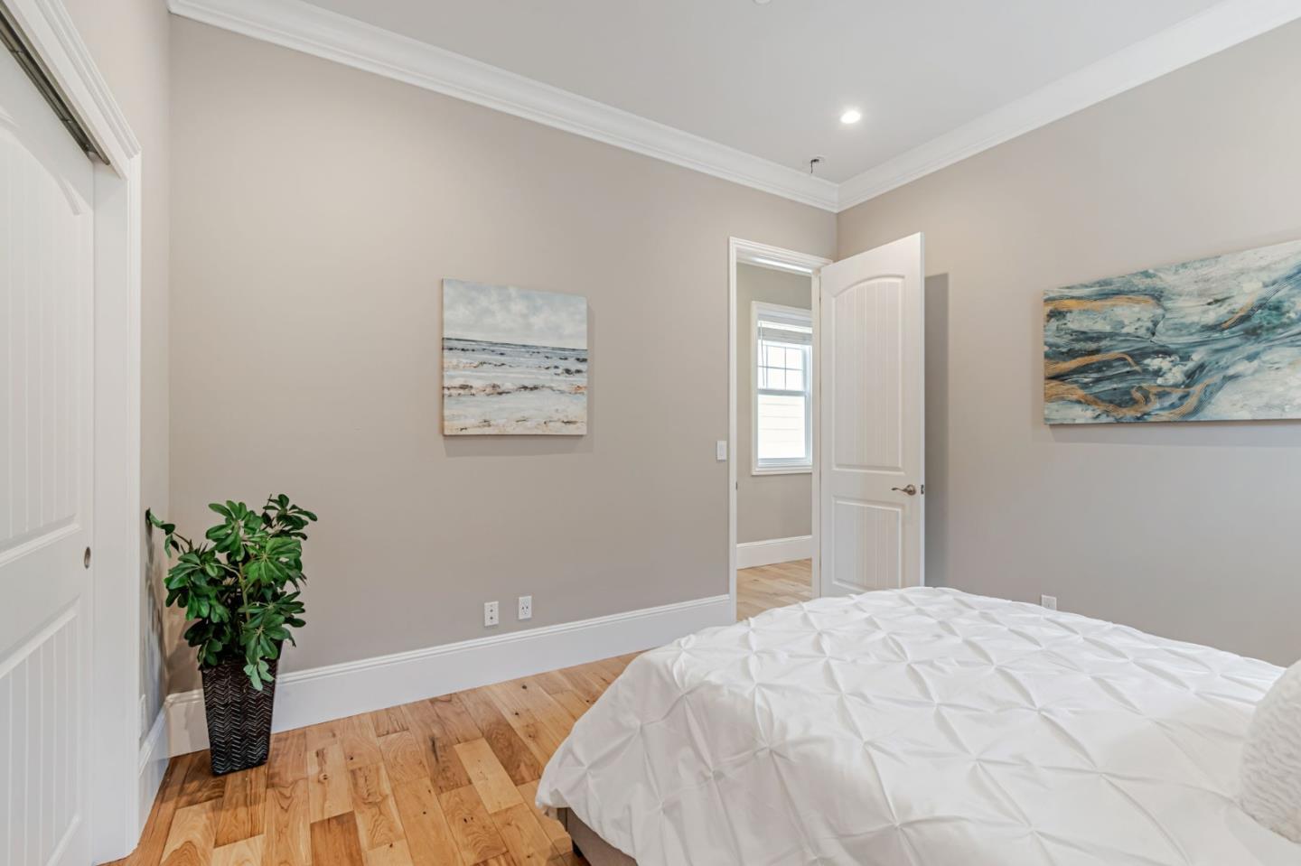 Detail Gallery Image 29 of 40 For 1633 15th St, Oakland,  CA 94607 - 3 Beds | 2/1 Baths