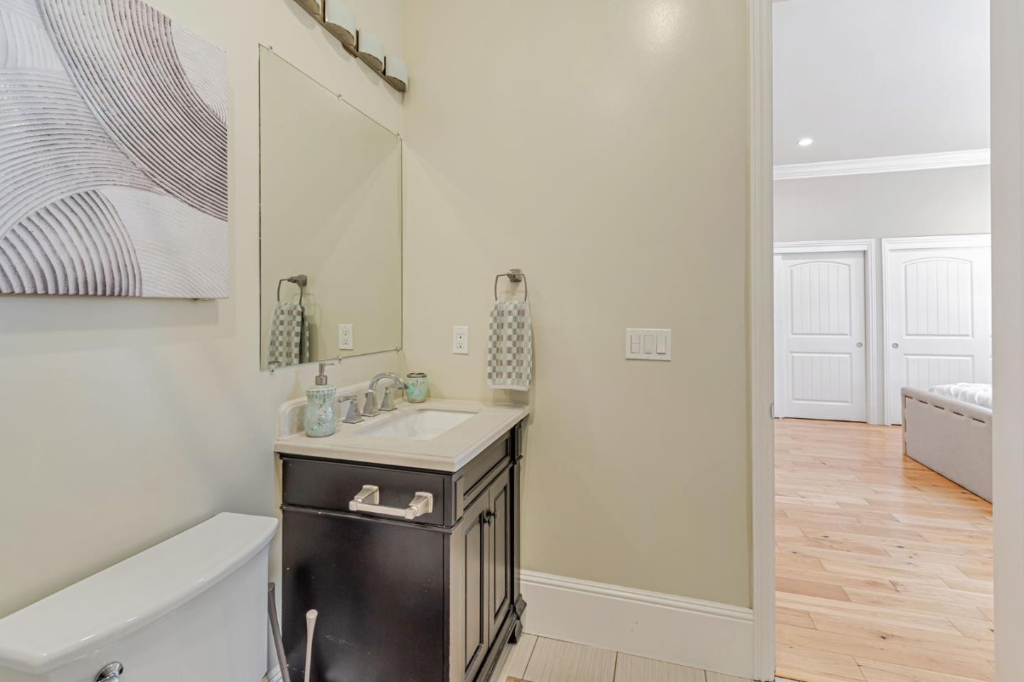 Detail Gallery Image 34 of 40 For 1633 15th St, Oakland,  CA 94607 - 3 Beds | 2/1 Baths
