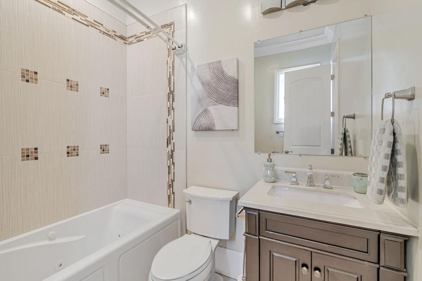 Detail Gallery Image 37 of 40 For 1633 15th St, Oakland,  CA 94607 - 3 Beds | 2/1 Baths