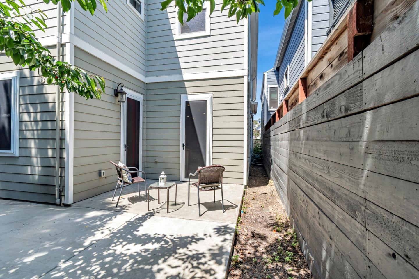 Detail Gallery Image 40 of 40 For 1633 15th St, Oakland,  CA 94607 - 3 Beds | 2/1 Baths