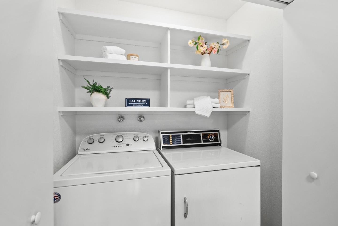 Detail Gallery Image 11 of 30 For 3136 Genevieve Ct, Palo Alto,  CA 94303 - 3 Beds | 2 Baths