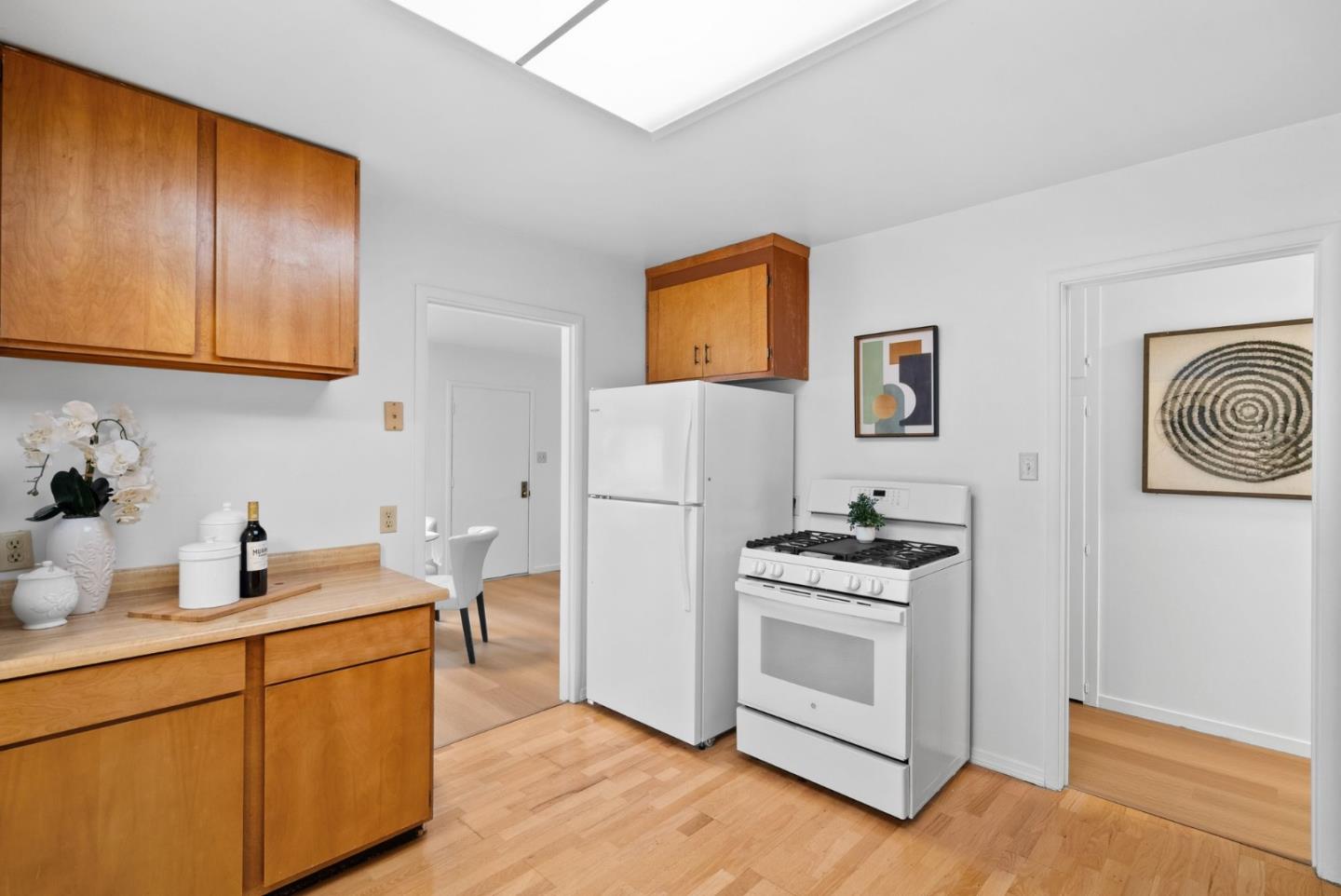 Detail Gallery Image 12 of 30 For 3136 Genevieve Ct, Palo Alto,  CA 94303 - 3 Beds | 2 Baths