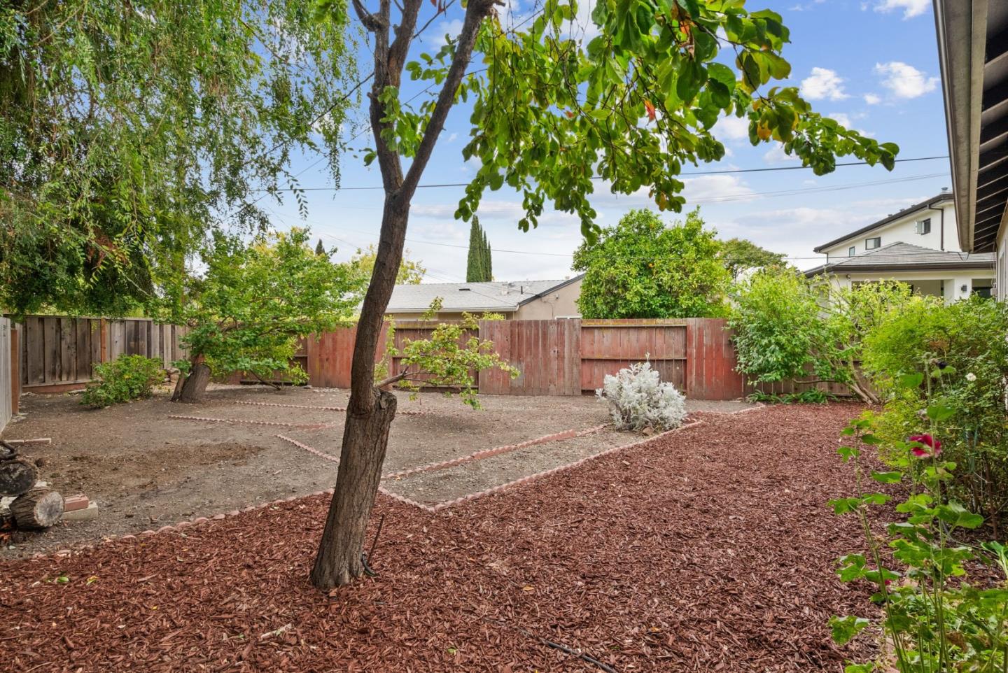 Detail Gallery Image 23 of 30 For 3136 Genevieve Ct, Palo Alto,  CA 94303 - 3 Beds | 2 Baths