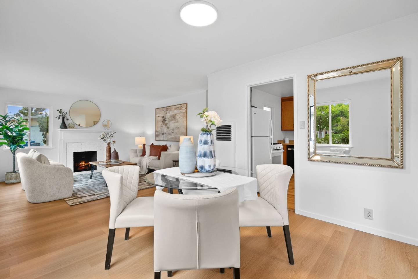 Detail Gallery Image 7 of 30 For 3136 Genevieve Ct, Palo Alto,  CA 94303 - 3 Beds | 2 Baths