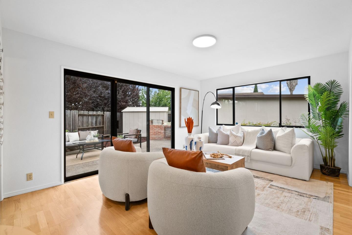 Detail Gallery Image 8 of 30 For 3136 Genevieve Ct, Palo Alto,  CA 94303 - 3 Beds | 2 Baths