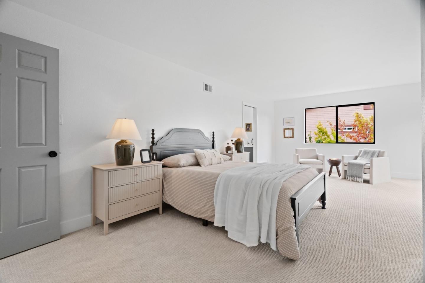 Detail Gallery Image 20 of 37 For 1657 Sugarloaf Dr, San Mateo,  CA 94403 - 3 Beds | 2/1 Baths