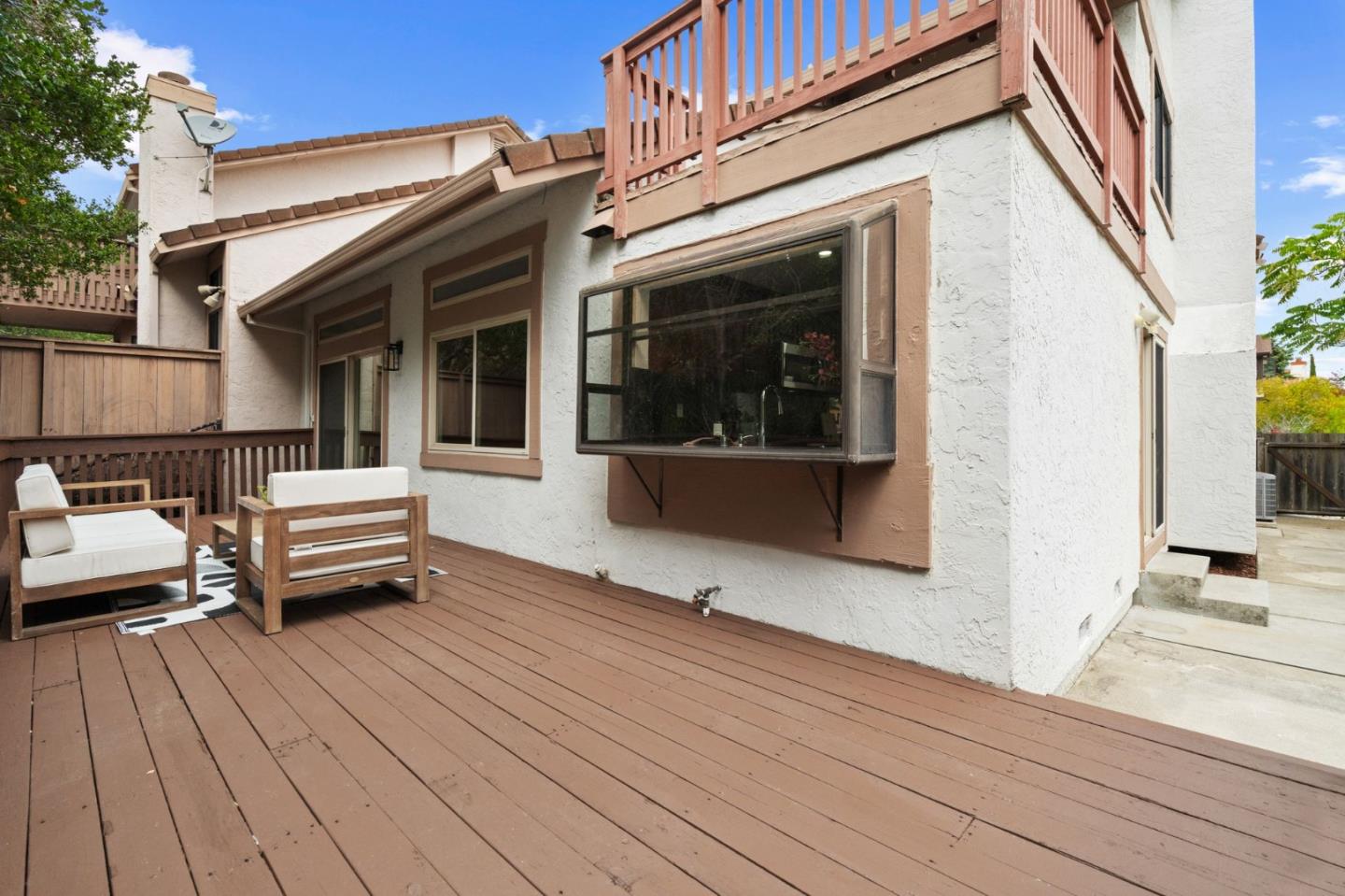 Detail Gallery Image 31 of 37 For 1657 Sugarloaf Dr, San Mateo,  CA 94403 - 3 Beds | 2/1 Baths