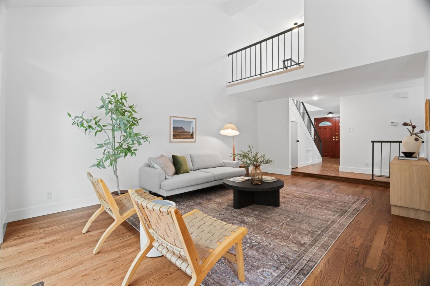 Detail Gallery Image 6 of 37 For 1657 Sugarloaf Dr, San Mateo,  CA 94403 - 3 Beds | 2/1 Baths