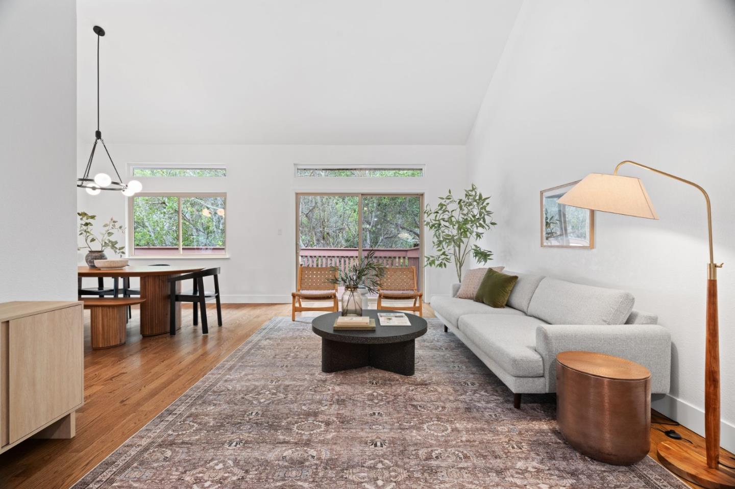 Detail Gallery Image 9 of 37 For 1657 Sugarloaf Dr, San Mateo,  CA 94403 - 3 Beds | 2/1 Baths