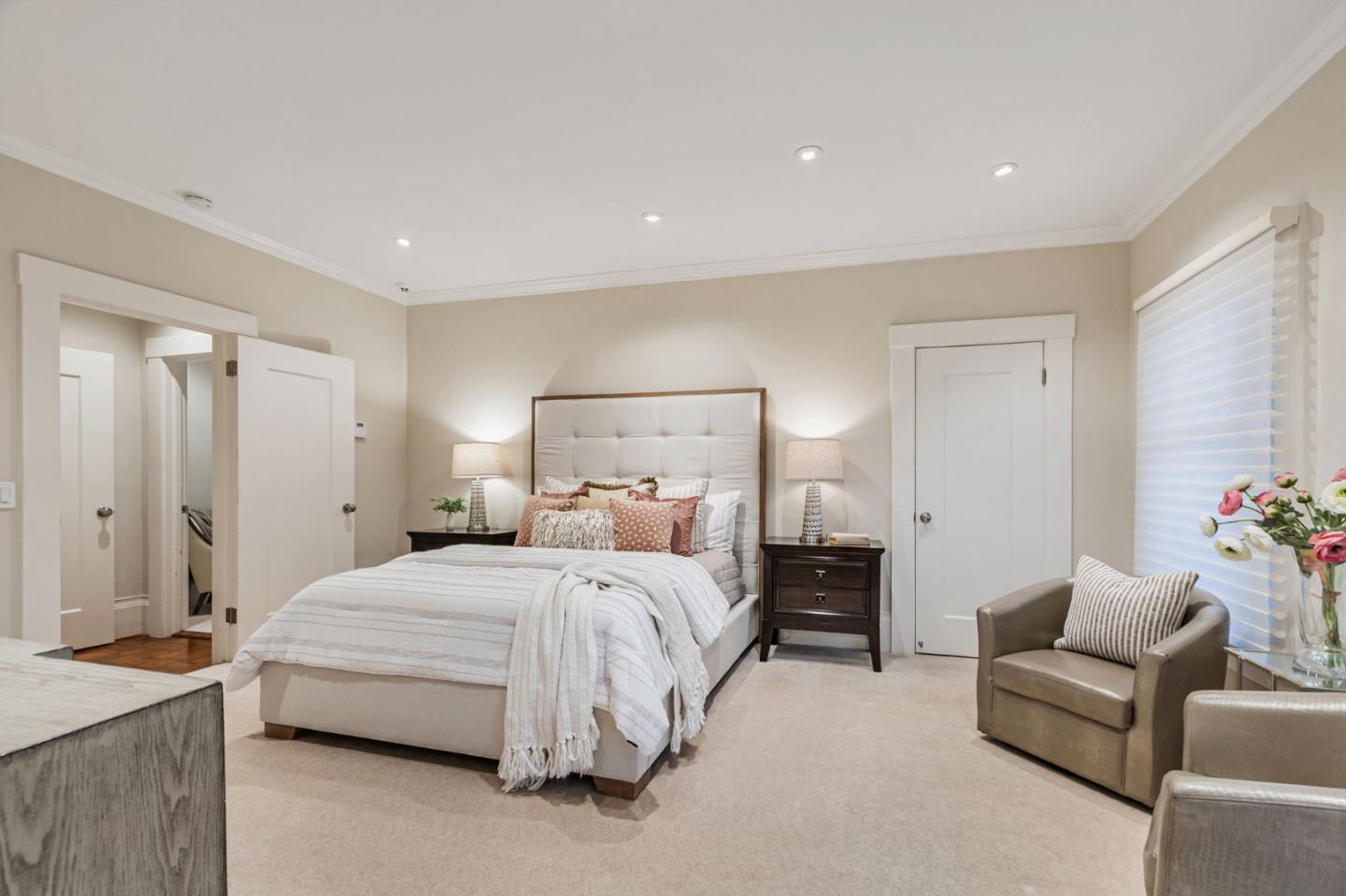 Detail Gallery Image 21 of 44 For 326 Addison Ave, Palo Alto,  CA 94301 - 4 Beds | 4/1 Baths