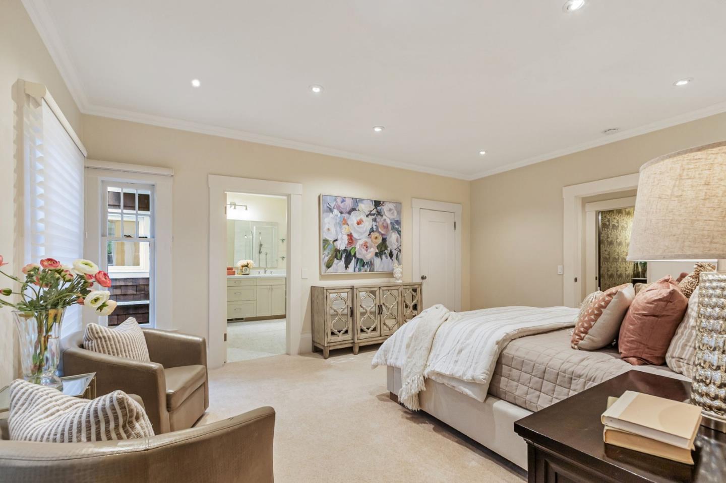 Detail Gallery Image 22 of 44 For 326 Addison Ave, Palo Alto,  CA 94301 - 4 Beds | 4/1 Baths