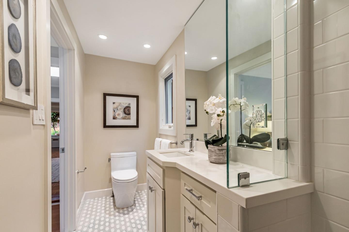 Detail Gallery Image 23 of 44 For 326 Addison Ave, Palo Alto,  CA 94301 - 4 Beds | 4/1 Baths