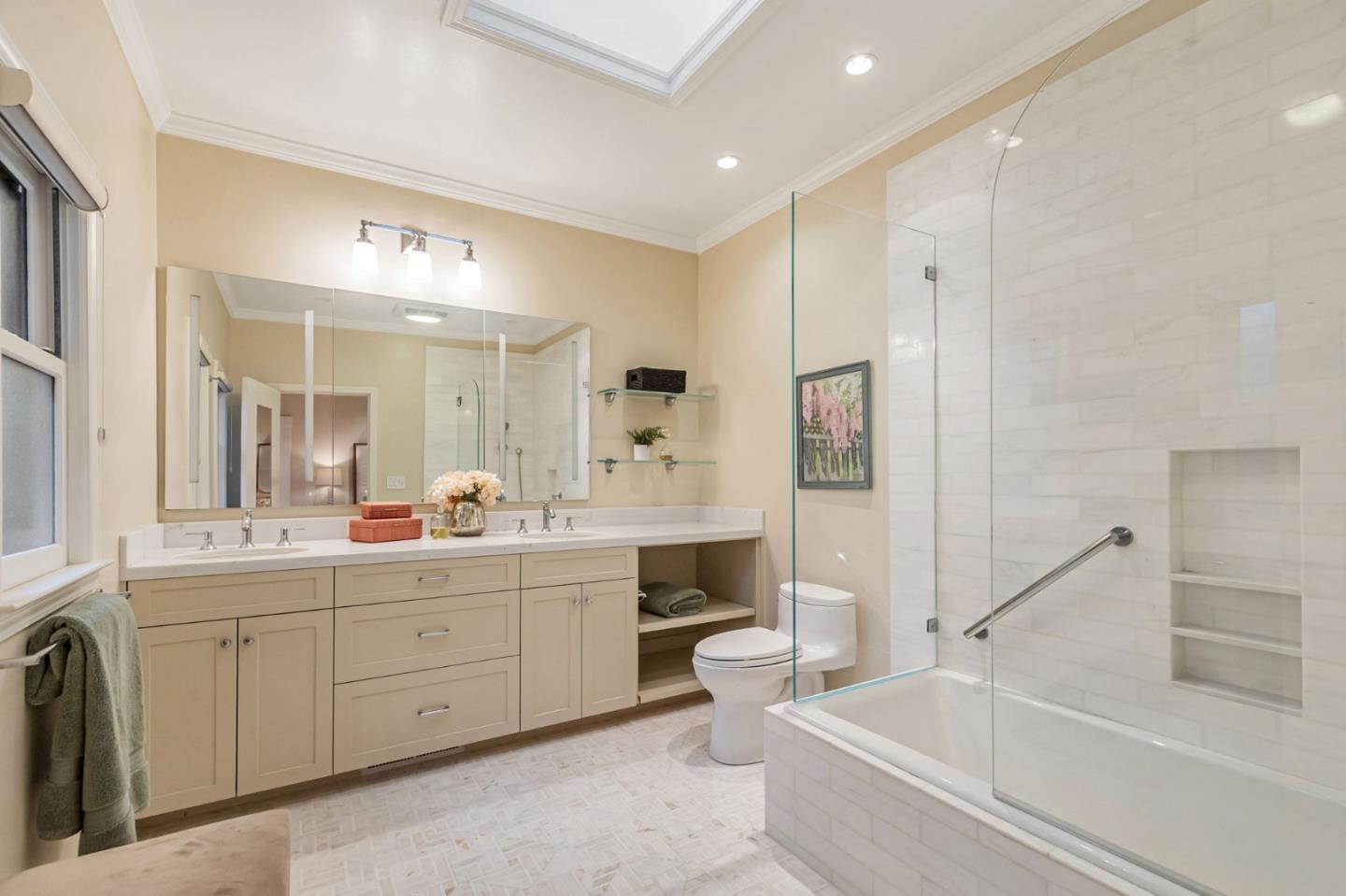 Detail Gallery Image 26 of 44 For 326 Addison Ave, Palo Alto,  CA 94301 - 4 Beds | 4/1 Baths