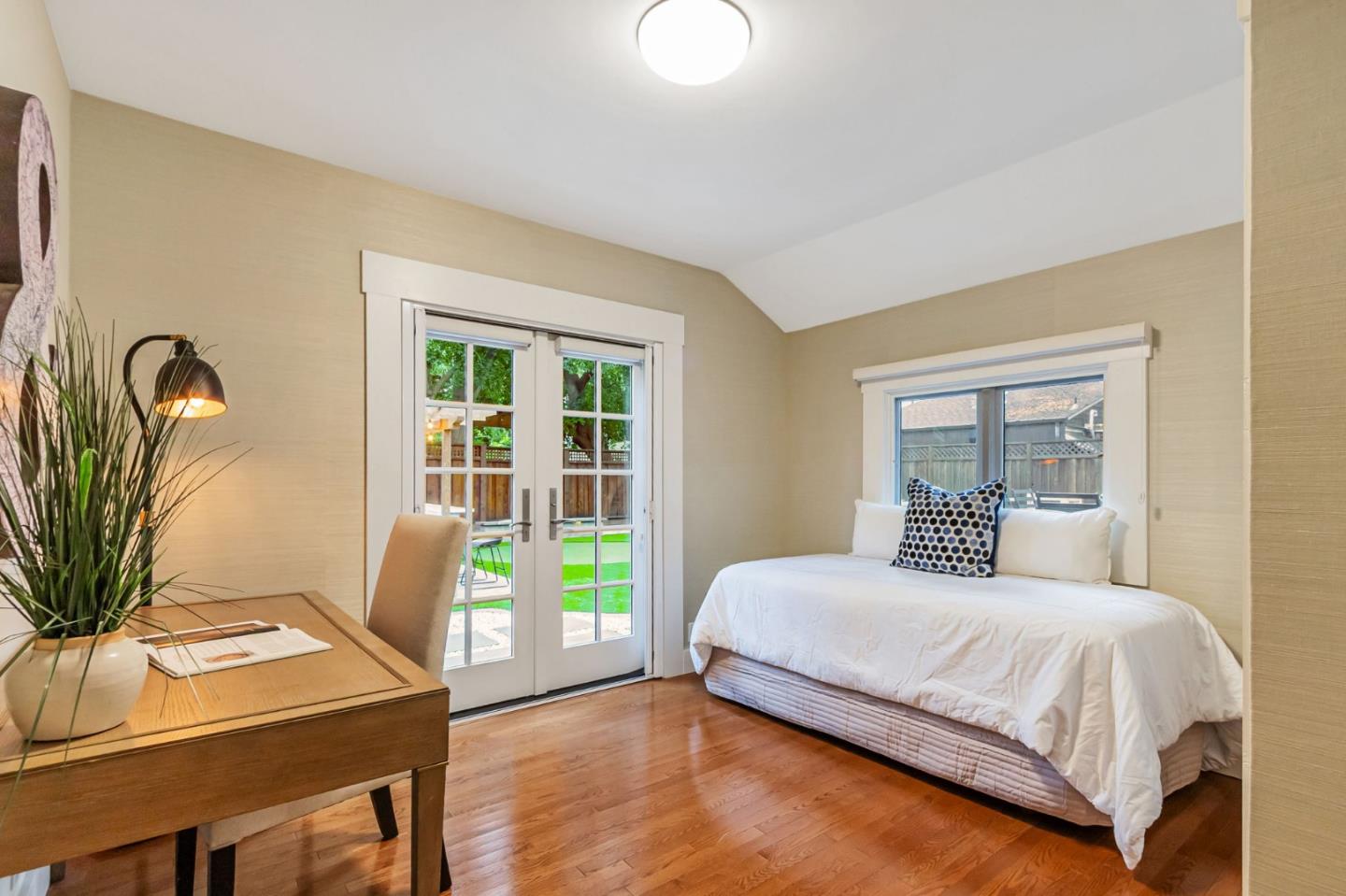 Detail Gallery Image 29 of 44 For 326 Addison Ave, Palo Alto,  CA 94301 - 4 Beds | 4/1 Baths