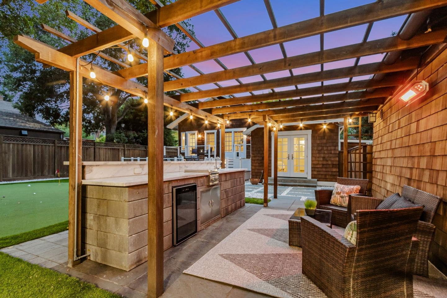 Detail Gallery Image 36 of 44 For 326 Addison Ave, Palo Alto,  CA 94301 - 4 Beds | 4/1 Baths