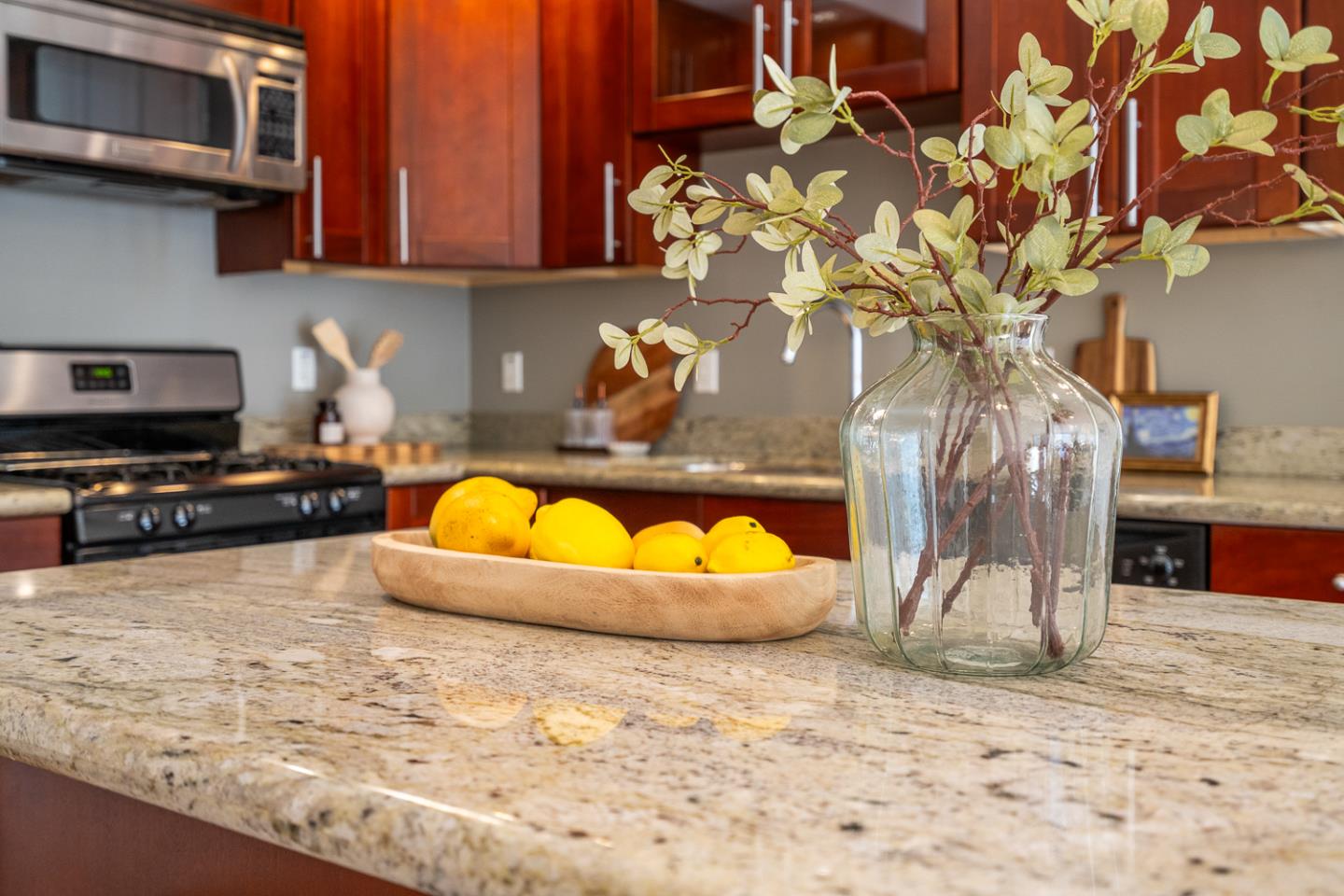 Detail Gallery Image 14 of 48 For 1 San Bruno Ave #N,  Brisbane,  CA 94005 - 1 Beds | 1/1 Baths