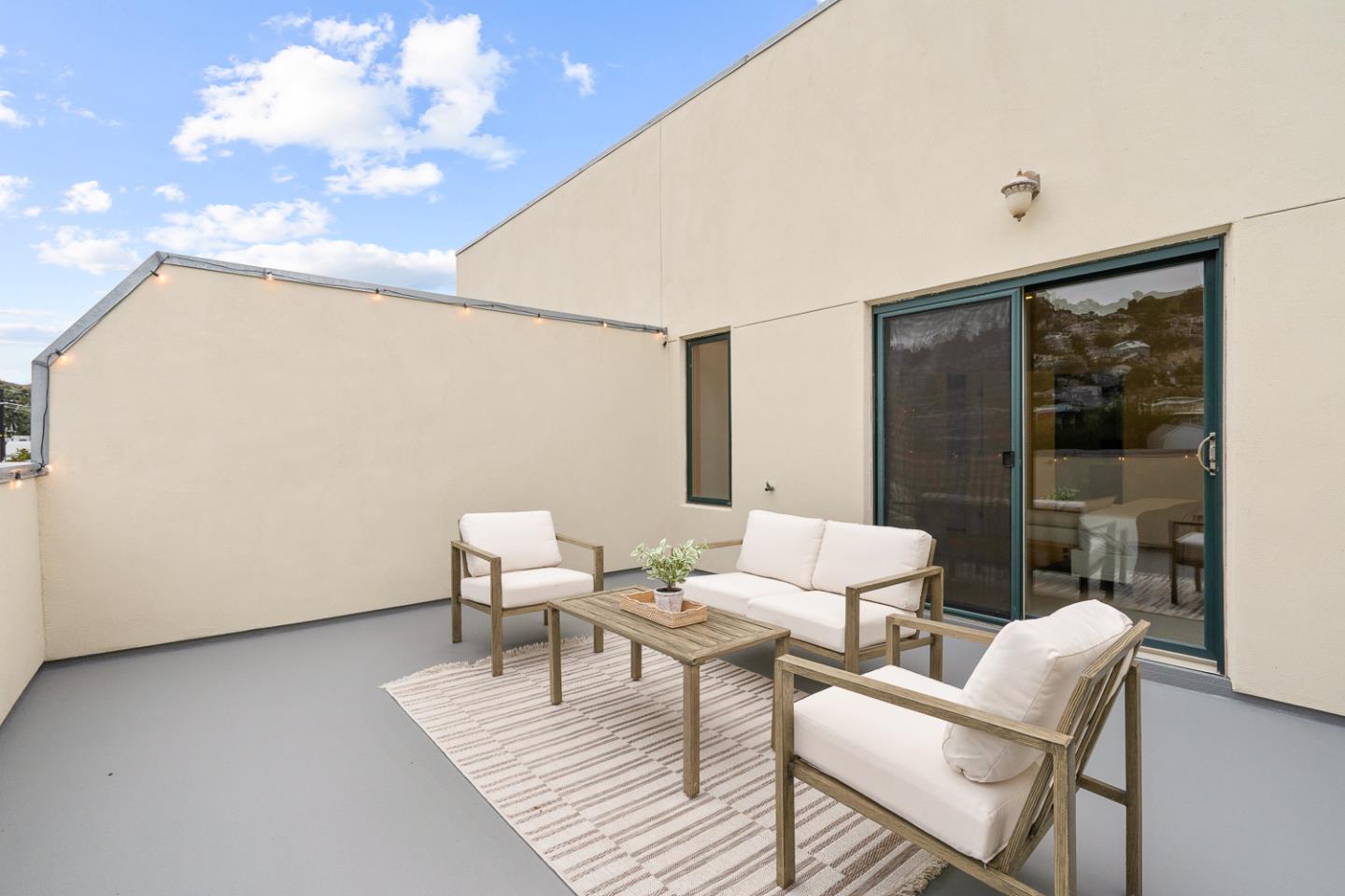 Detail Gallery Image 31 of 48 For 1 San Bruno Ave #N,  Brisbane,  CA 94005 - 1 Beds | 1/1 Baths