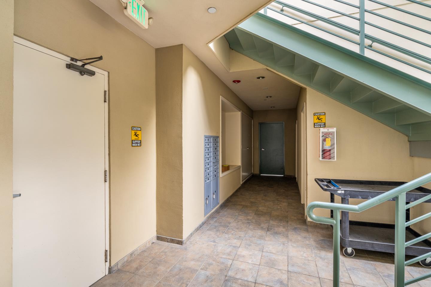 Detail Gallery Image 37 of 48 For 1 San Bruno Ave #N,  Brisbane,  CA 94005 - 1 Beds | 1/1 Baths