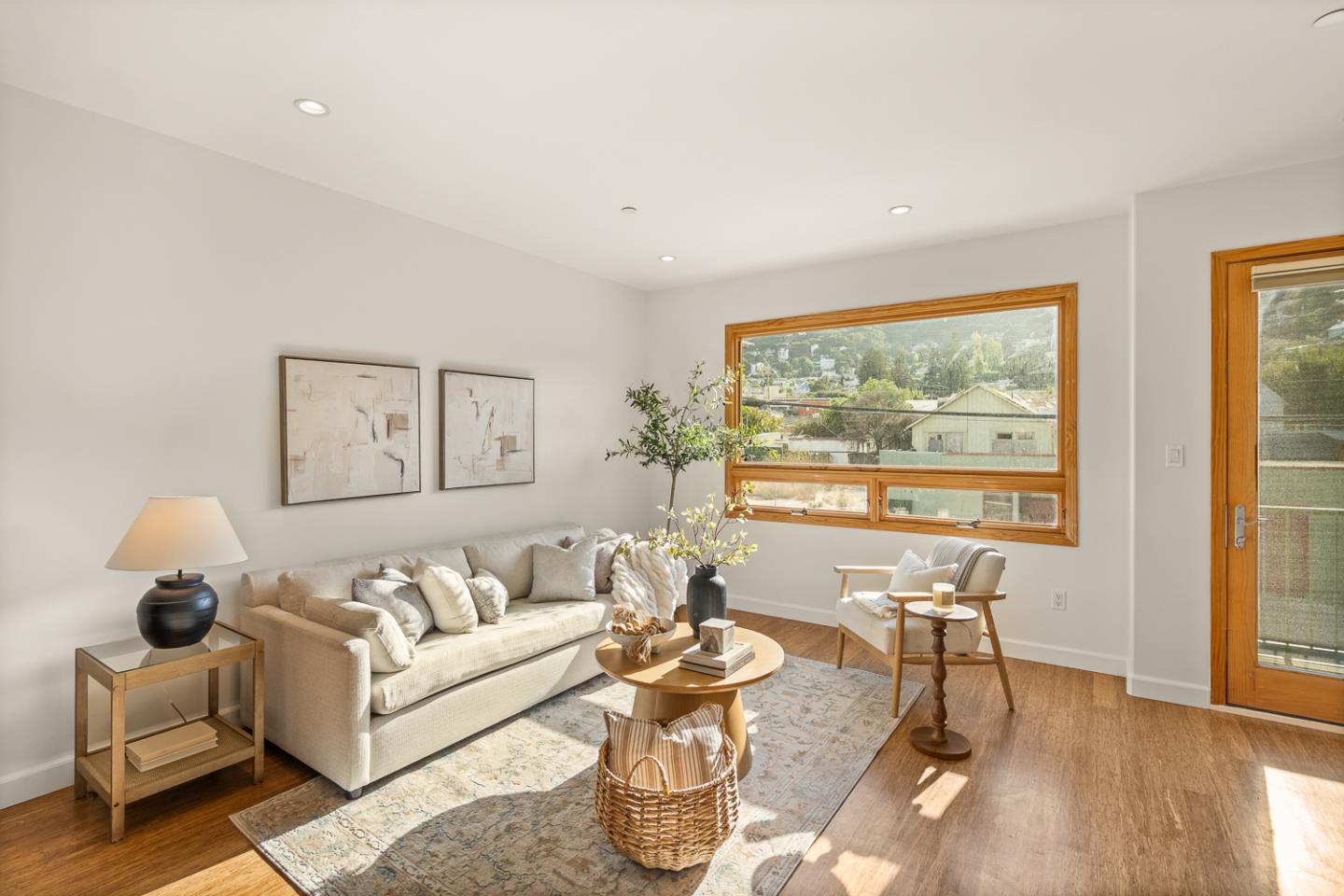 Detail Gallery Image 5 of 48 For 1 San Bruno Ave #N,  Brisbane,  CA 94005 - 1 Beds | 1/1 Baths