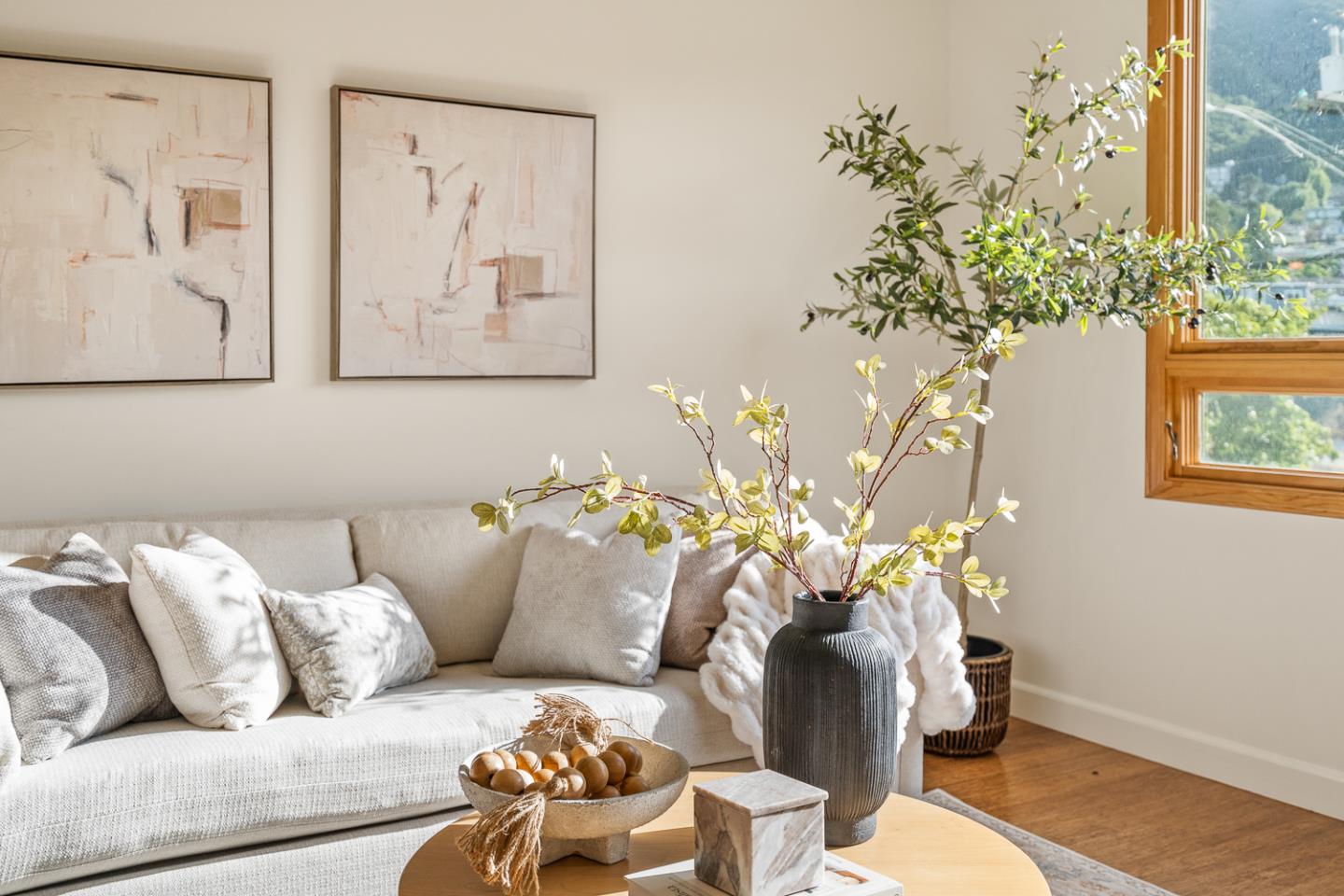 Detail Gallery Image 6 of 48 For 1 San Bruno Ave #N,  Brisbane,  CA 94005 - 1 Beds | 1/1 Baths