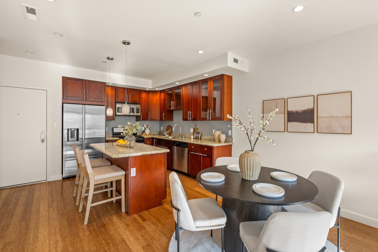 Detail Gallery Image 9 of 48 For 1 San Bruno Ave #N,  Brisbane,  CA 94005 - 1 Beds | 1/1 Baths