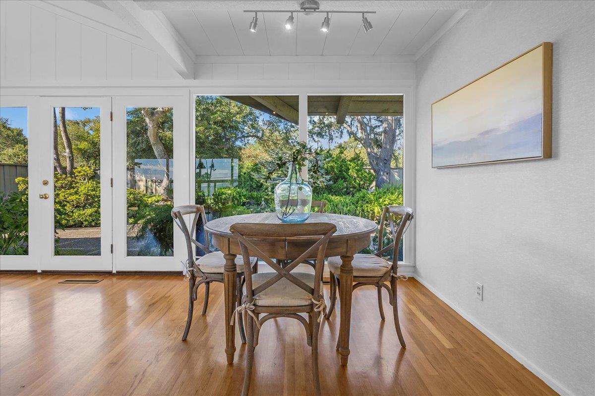 Detail Gallery Image 13 of 39 For 3721 Raymond Way, Carmel,  CA 93923 - 2 Beds | 2 Baths