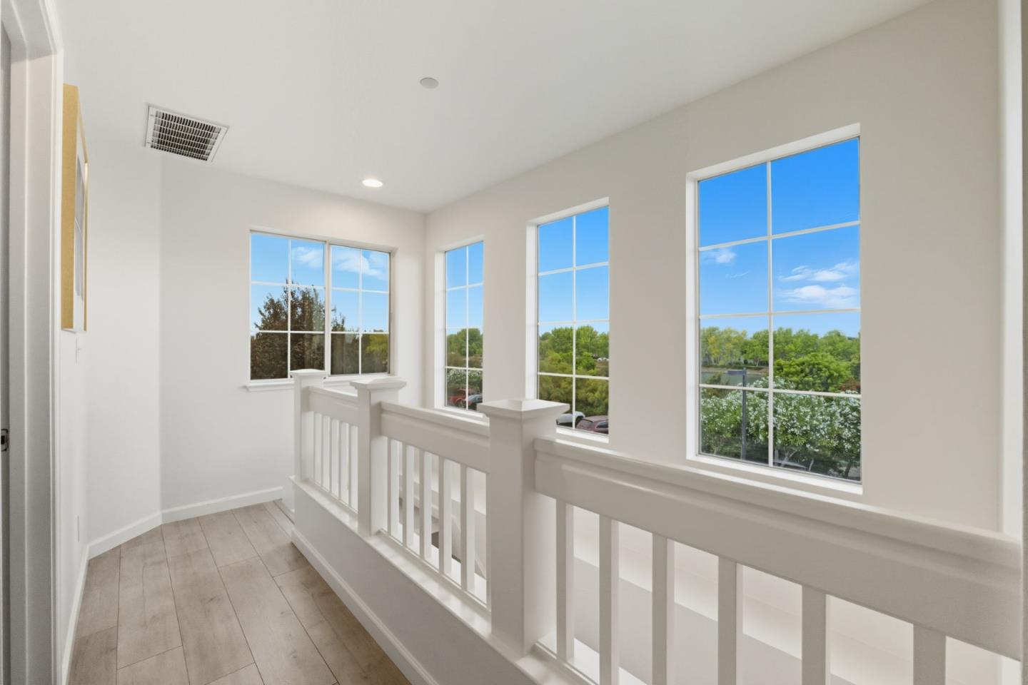 Detail Gallery Image 18 of 35 For 7 Chart Ln, Redwood City,  CA 94065 - 3 Beds | 2/1 Baths