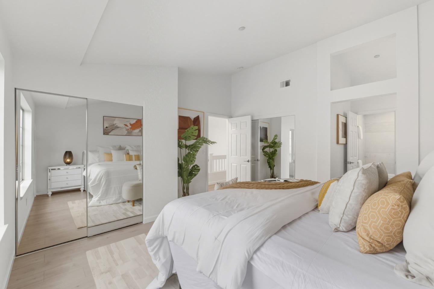 Detail Gallery Image 21 of 35 For 7 Chart Ln, Redwood City,  CA 94065 - 3 Beds | 2/1 Baths