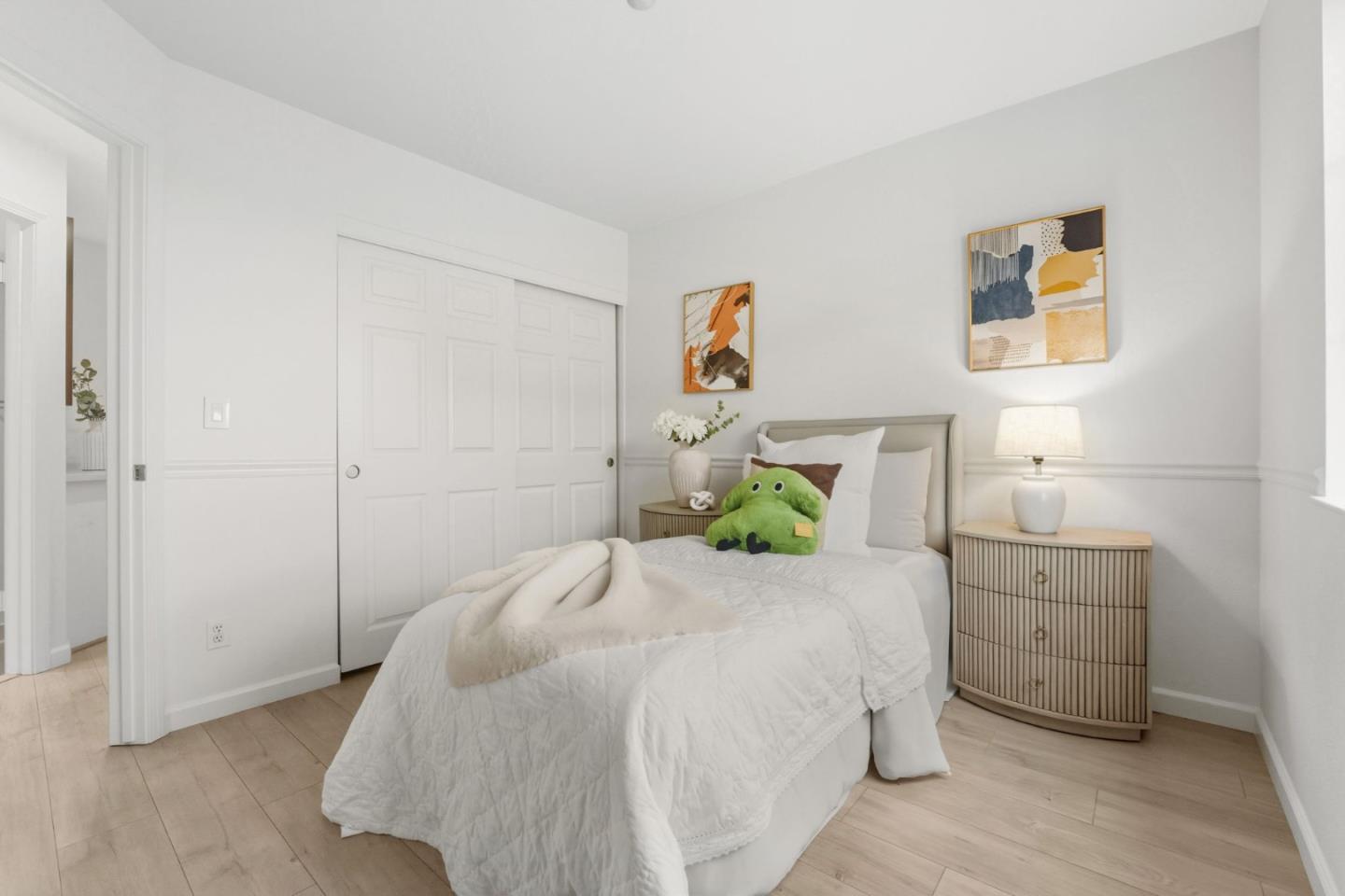 Detail Gallery Image 23 of 35 For 7 Chart Ln, Redwood City,  CA 94065 - 3 Beds | 2/1 Baths