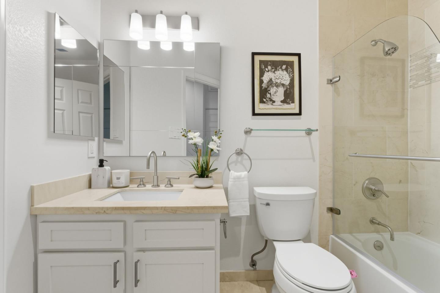 Detail Gallery Image 31 of 35 For 7 Chart Ln, Redwood City,  CA 94065 - 3 Beds | 2/1 Baths