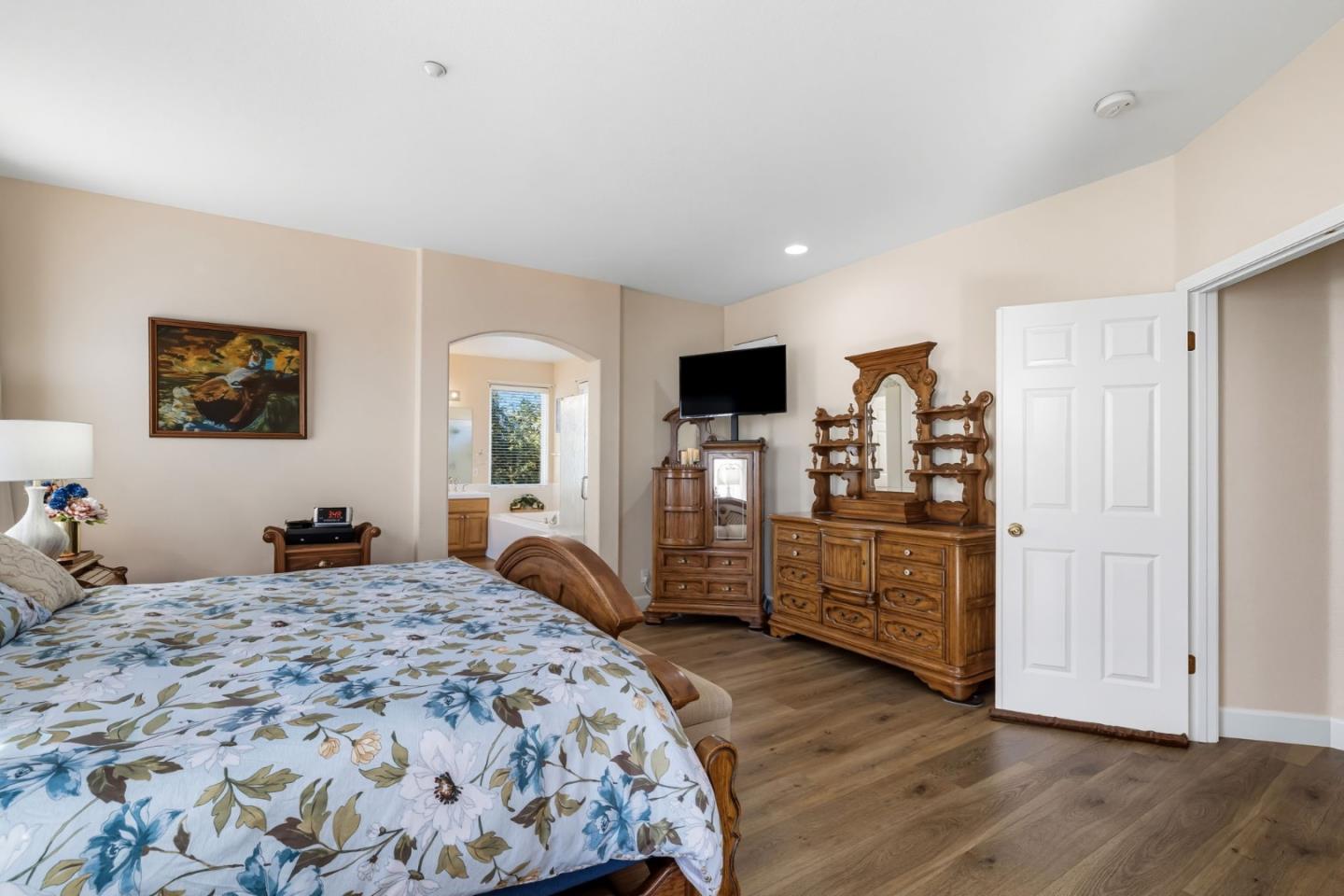 Detail Gallery Image 33 of 53 For 1941 Chelsea Ct, Salinas,  CA 93906 - 4 Beds | 3 Baths