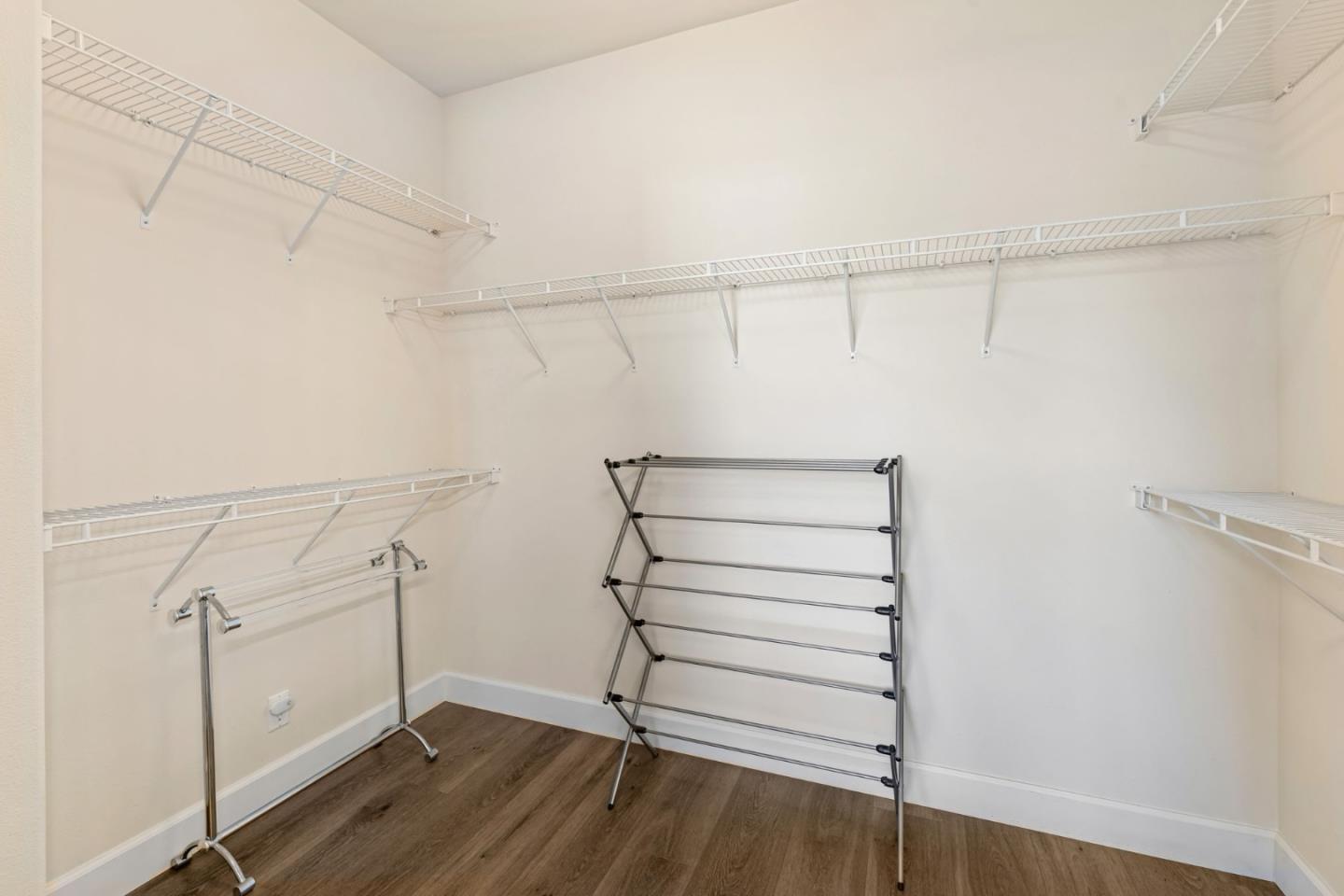 Detail Gallery Image 34 of 53 For 1941 Chelsea Ct, Salinas,  CA 93906 - 4 Beds | 3 Baths