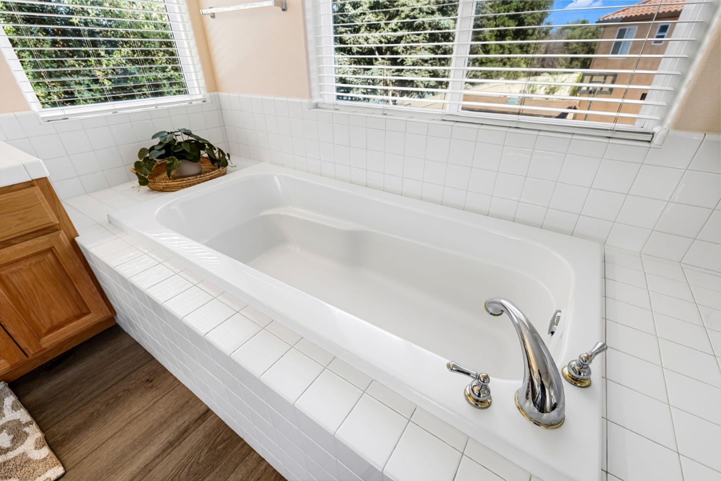 Detail Gallery Image 41 of 53 For 1941 Chelsea Ct, Salinas,  CA 93906 - 4 Beds | 3 Baths