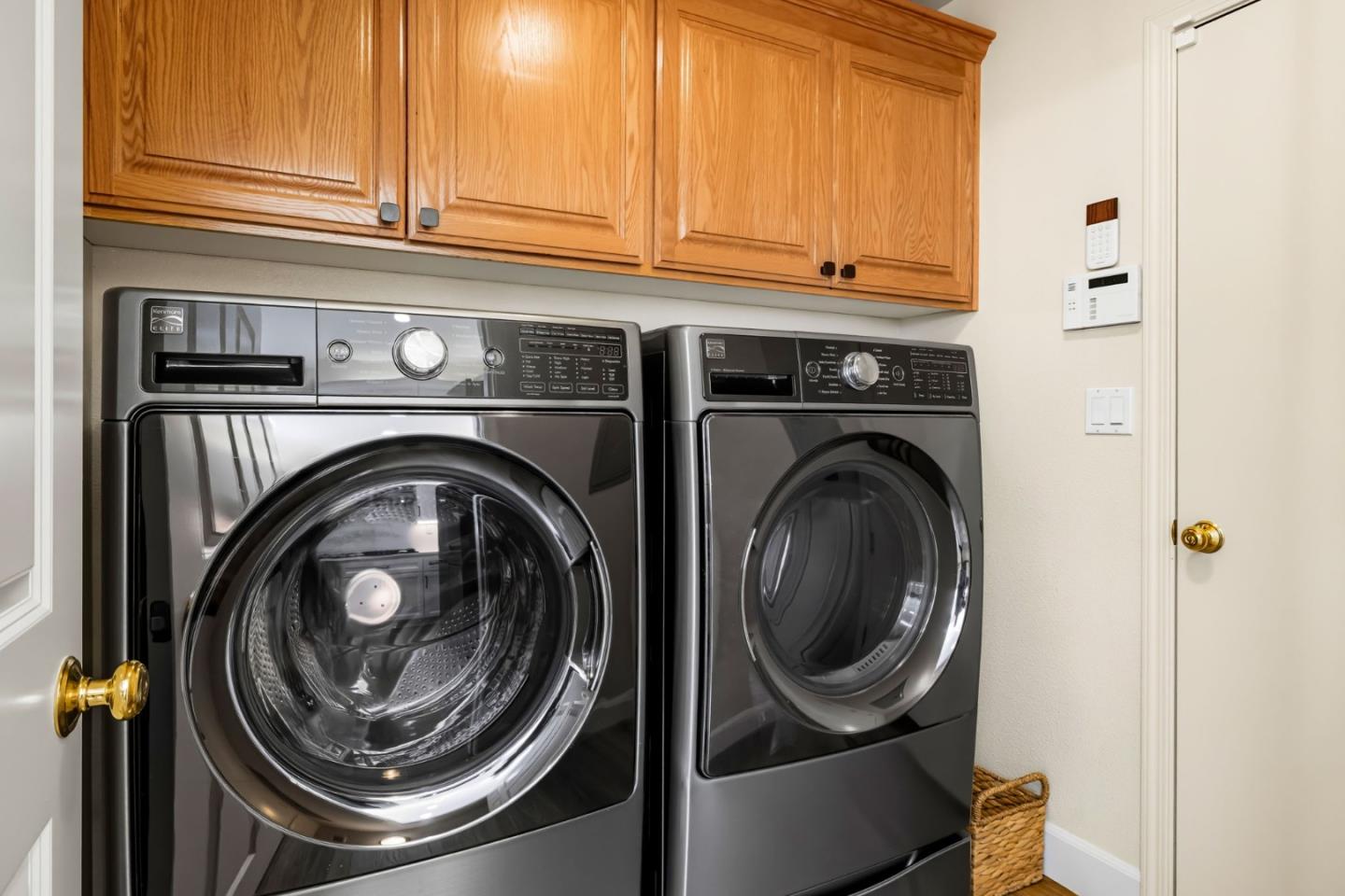 Detail Gallery Image 47 of 53 For 1941 Chelsea Ct, Salinas,  CA 93906 - 4 Beds | 3 Baths