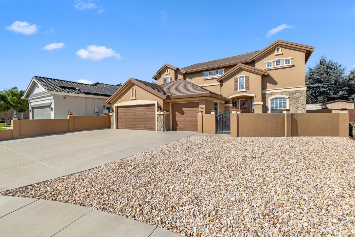 Detail Gallery Image 50 of 53 For 1941 Chelsea Ct, Salinas,  CA 93906 - 4 Beds | 3 Baths