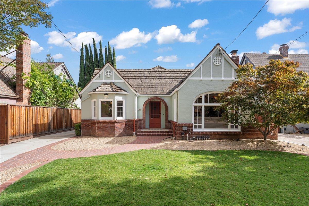 Detail Gallery Image 2 of 42 For 1536 Shasta Ave, San Jose,  CA 95126 - 3 Beds | 2 Baths