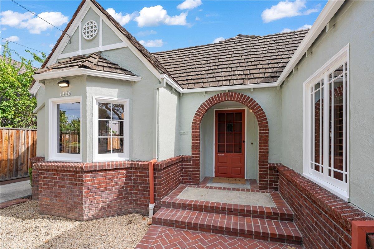 Detail Gallery Image 3 of 42 For 1536 Shasta Ave, San Jose,  CA 95126 - 3 Beds | 2 Baths