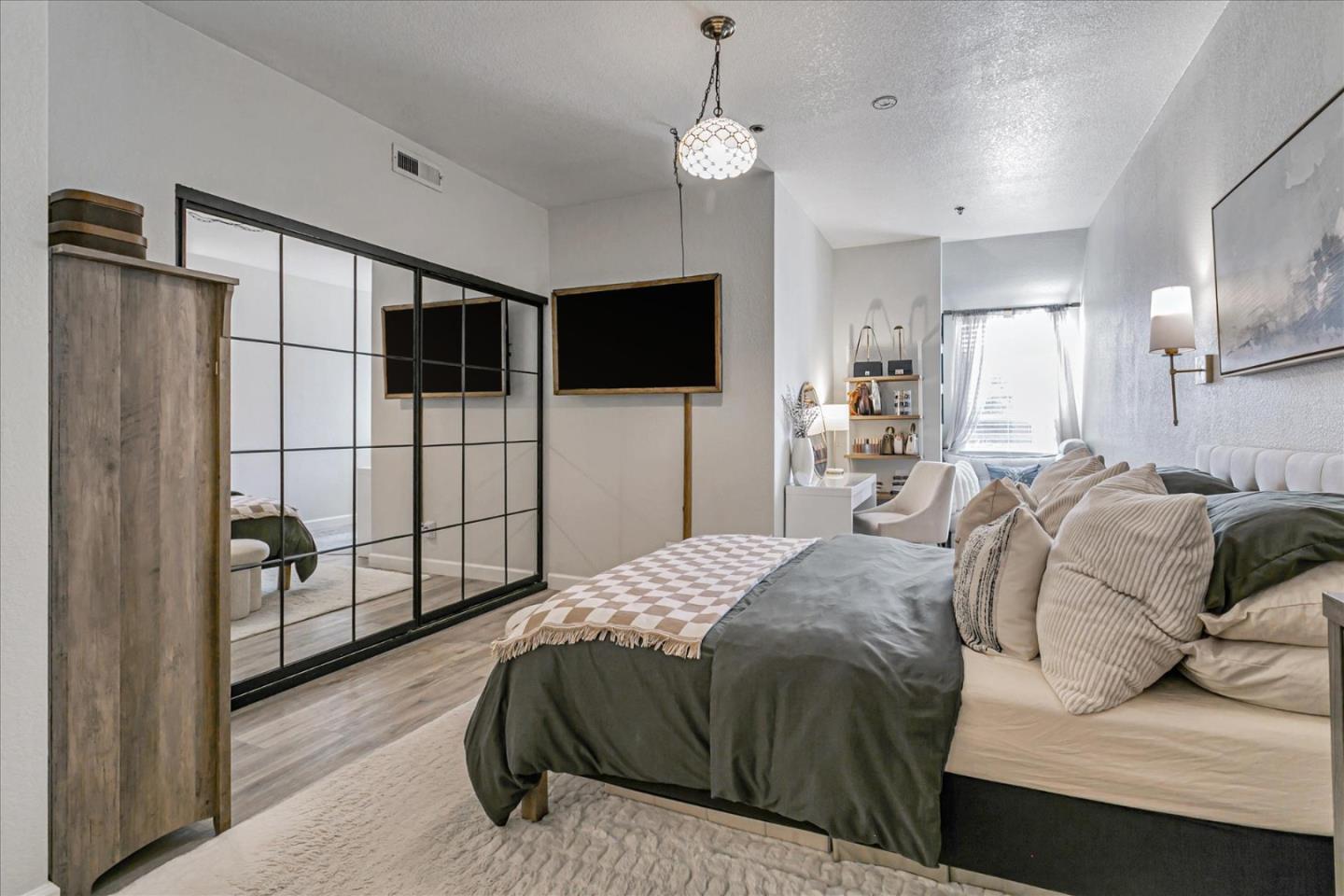 Detail Gallery Image 14 of 38 For 411 Park Ave #106,  San Jose,  CA 95110 - 2 Beds | 2 Baths