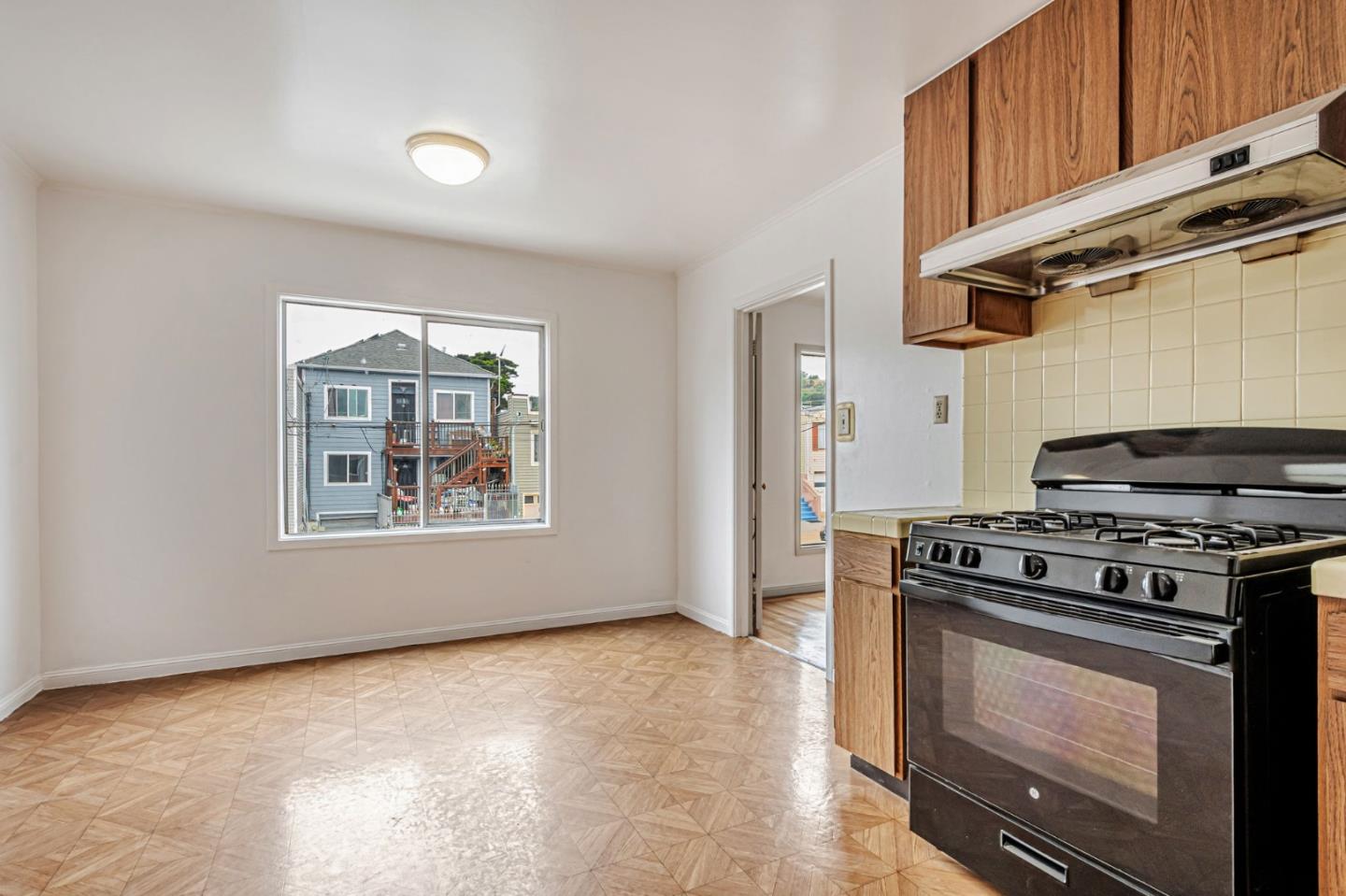 Detail Gallery Image 11 of 35 For 771 Delta St, San Francisco,  CA 94134 - 3 Beds | 2 Baths