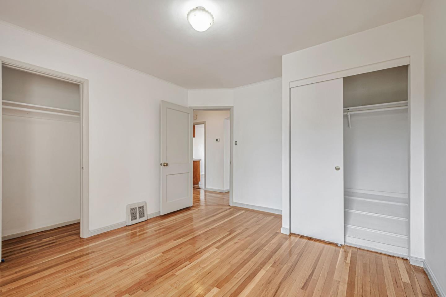 Detail Gallery Image 24 of 35 For 771 Delta St, San Francisco,  CA 94134 - 3 Beds | 2 Baths