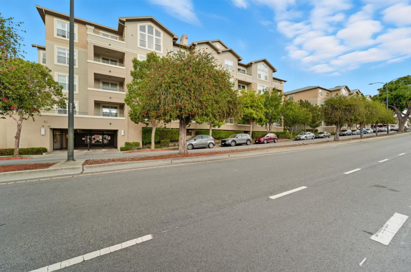 Detail Gallery Image 33 of 33 For 1388 Broadway #201,  Millbrae,  CA 94030 - 2 Beds | 2 Baths