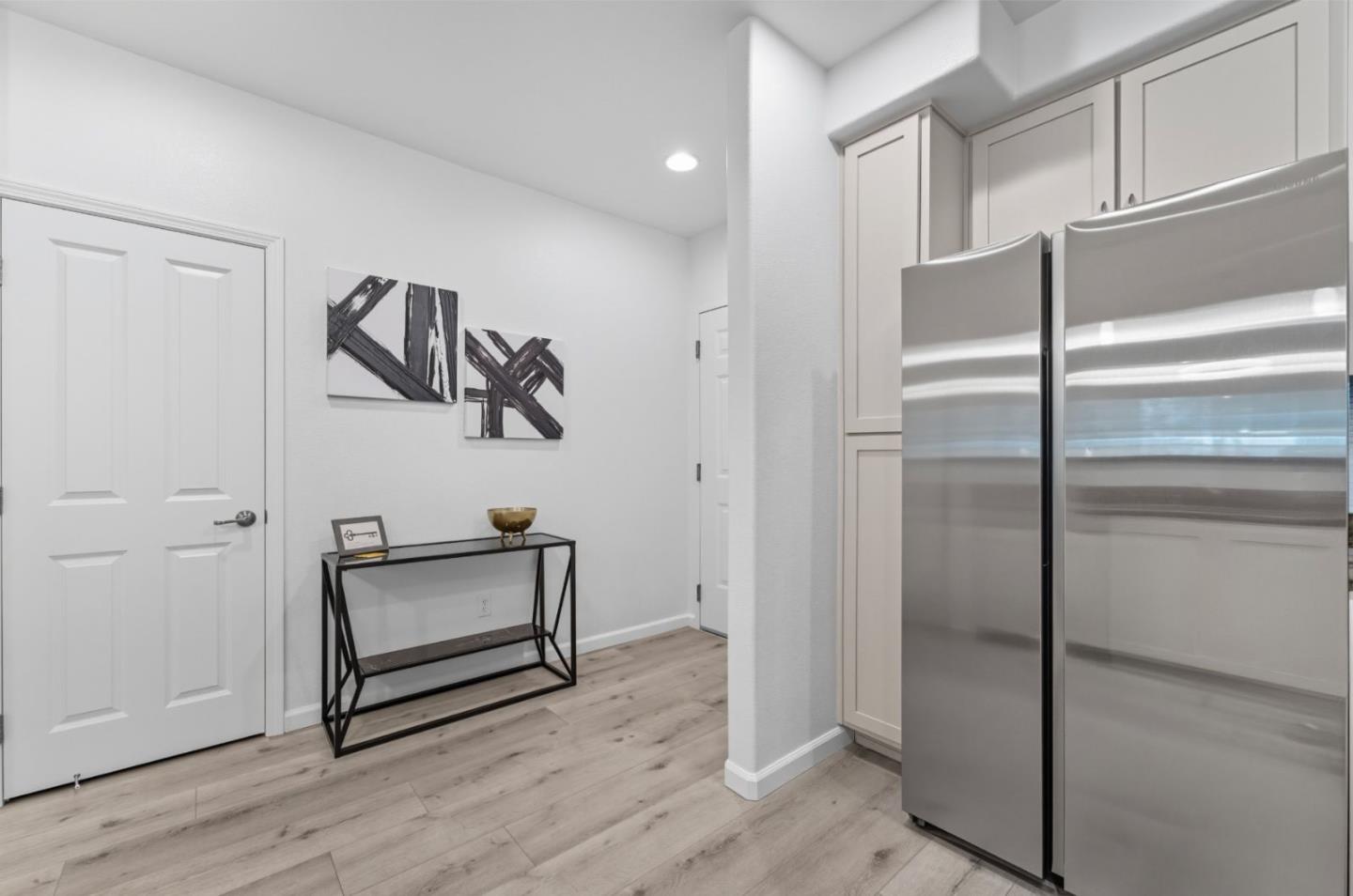 Detail Gallery Image 6 of 33 For 1388 Broadway #201,  Millbrae,  CA 94030 - 2 Beds | 2 Baths