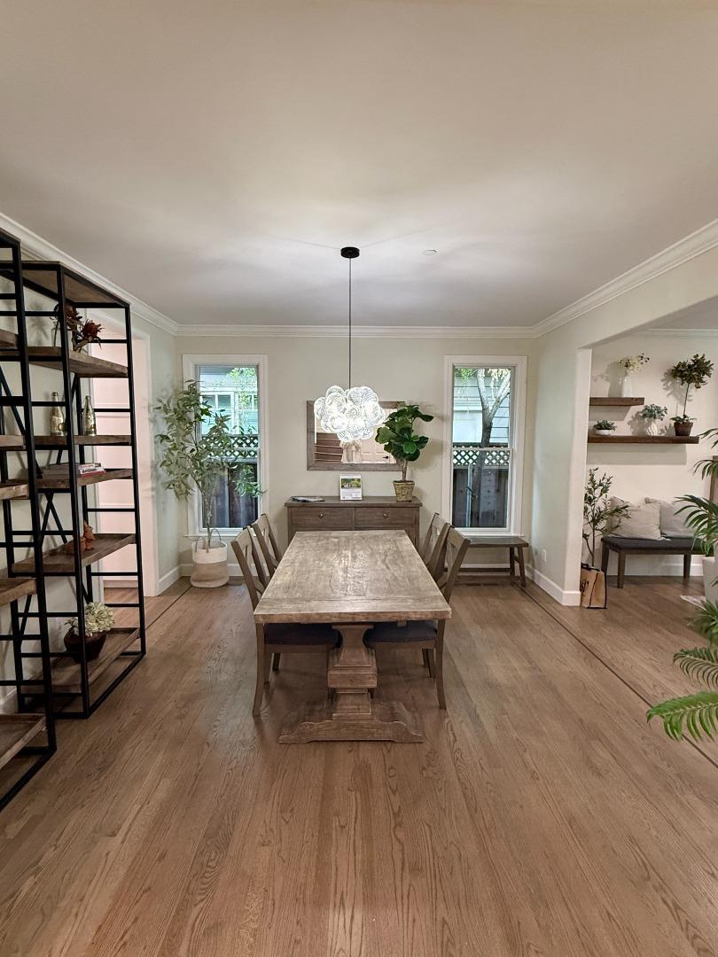 Detail Gallery Image 9 of 25 For 2140 Monterey Ave, Menlo Park,  CA 94025 - 4 Beds | 3/1 Baths