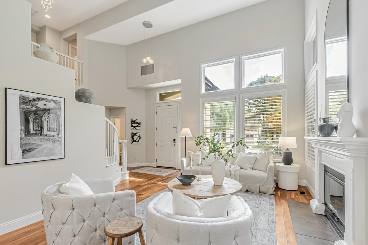 Detail Gallery Image 12 of 65 For 1433 Selborn Pl, San Jose,  CA 95126 - 4 Beds | 2/1 Baths