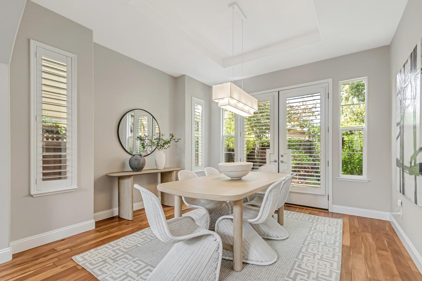 Detail Gallery Image 13 of 65 For 1433 Selborn Pl, San Jose,  CA 95126 - 4 Beds | 2/1 Baths